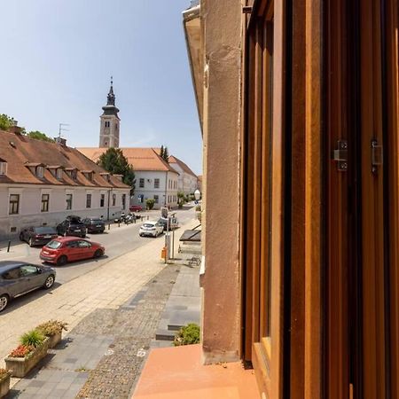 Апартаменты Apartman Gaudeamus Вараждин Экстерьер фото